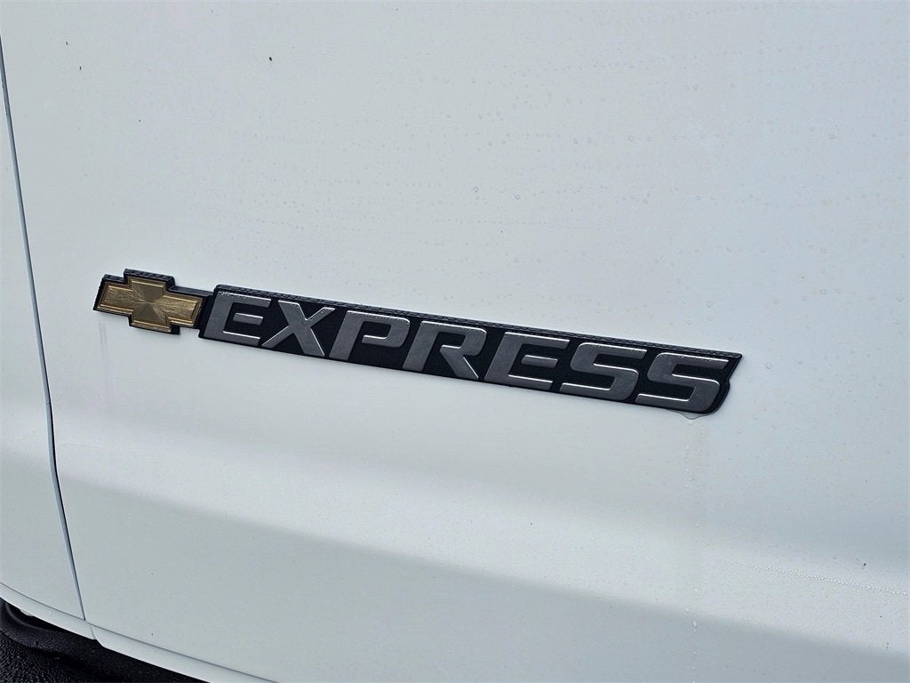 2025 Chevrolet Express Cargo 2500 WT