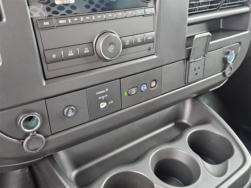 2025 Chevrolet Express Cargo 2500 WT