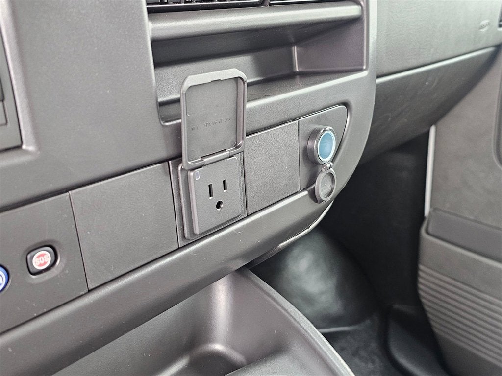 2025 Chevrolet Express Cargo 2500 WT