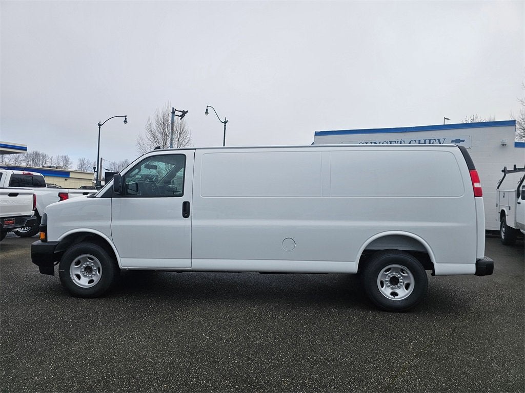 2025 Chevrolet Express Cargo 2500 WT