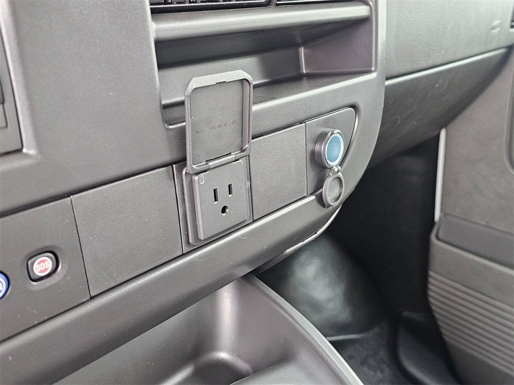 2025 Chevrolet Express Cargo 2500 WT