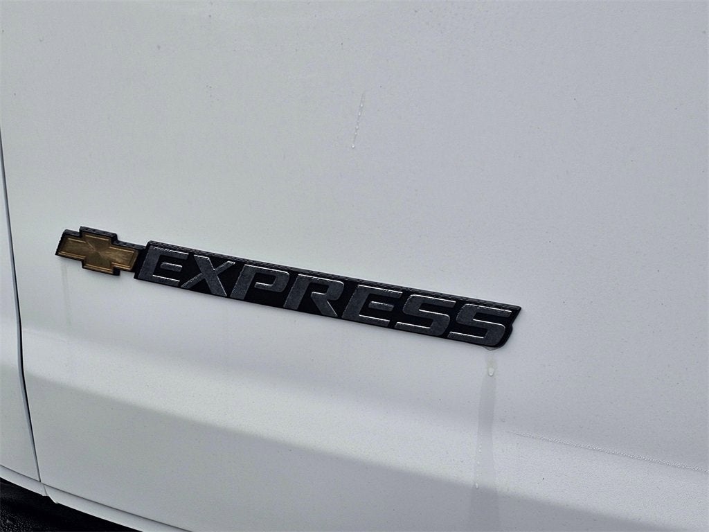 2025 Chevrolet Express Cargo 2500 WT