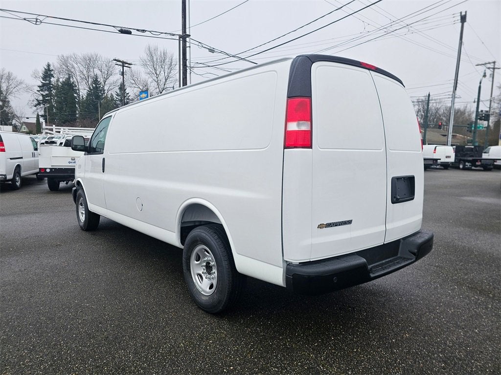 2025 Chevrolet Express Cargo 2500 WT
