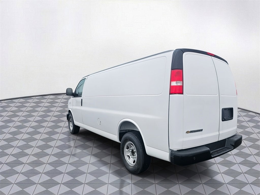 2025 Chevrolet Express Cargo 2500 WT