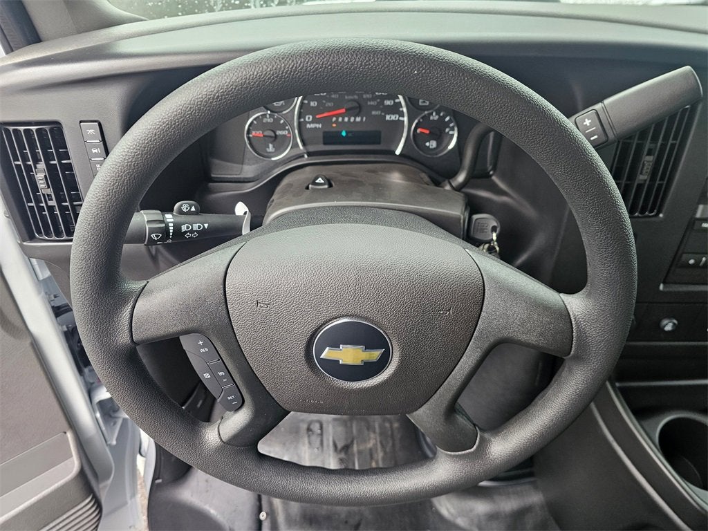 2025 Chevrolet Express Cargo 2500 WT