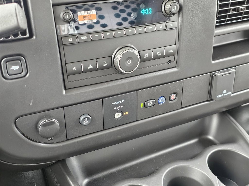 2025 Chevrolet Express Cargo 2500 WT