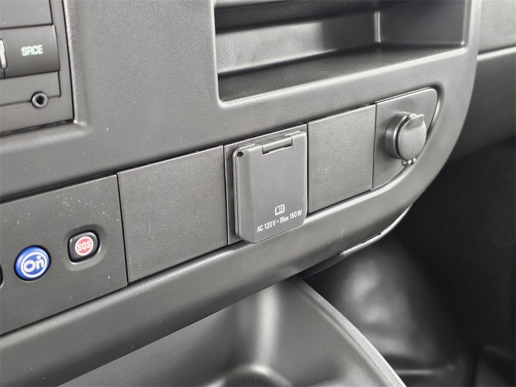 2025 Chevrolet Express Cargo 2500 WT