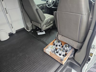 2025 Chevrolet Express Cargo 3500 WT