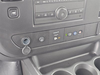 2025 Chevrolet Express Cargo 3500 WT