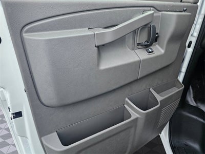 2025 Chevrolet Express Cargo 3500 WT