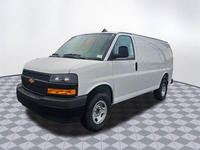 2025 Chevrolet Express Cargo 3500 WT