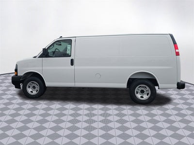 2025 Chevrolet Express Cargo 3500 WT