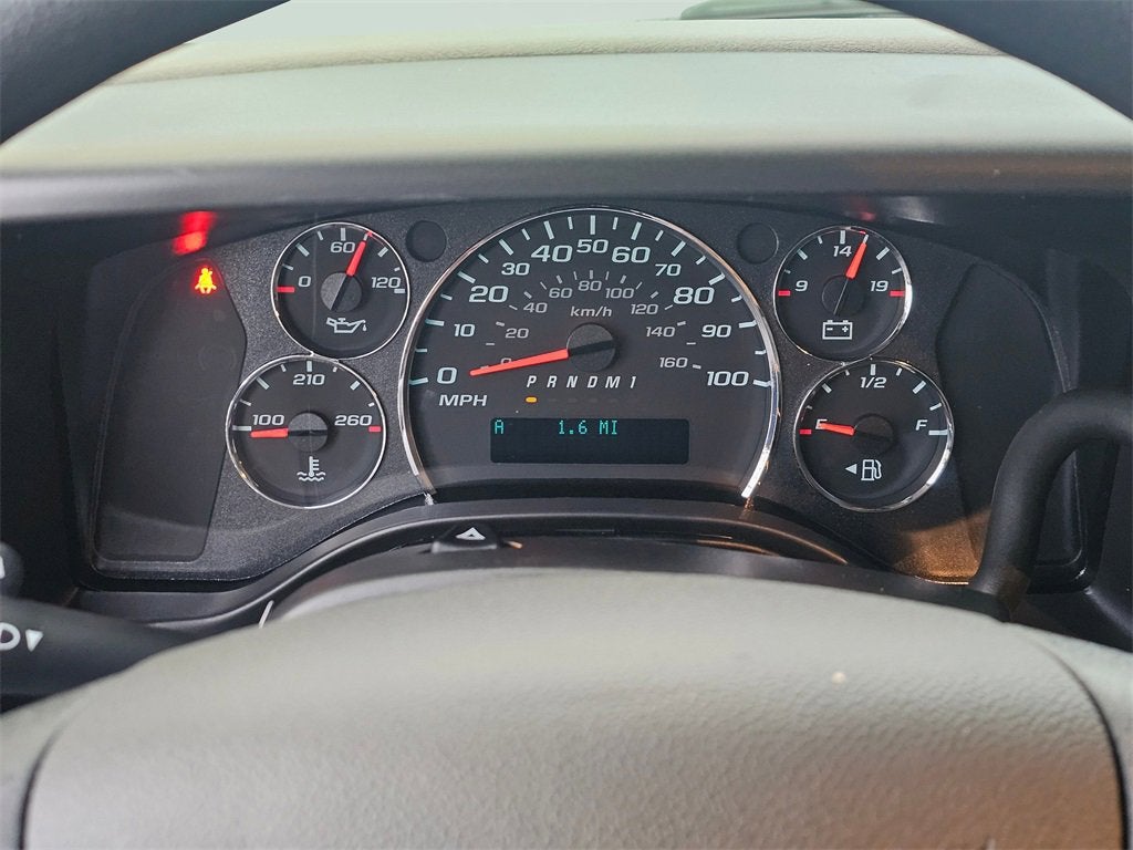 2025 Chevrolet Express Cargo 3500 WT