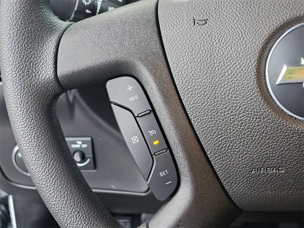 2025 Chevrolet Express Cargo 3500 WT