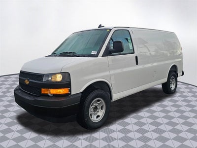 2025 Chevrolet Express Cargo 3500 WT