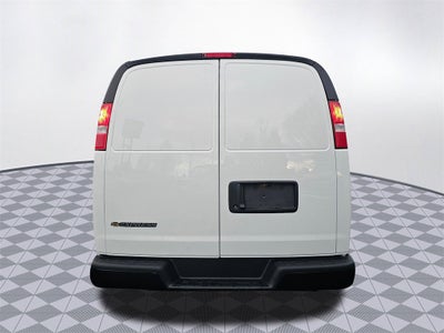 2025 Chevrolet Express Cargo 3500 WT