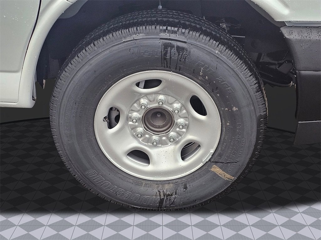 2025 Chevrolet Express Cargo 3500 WT