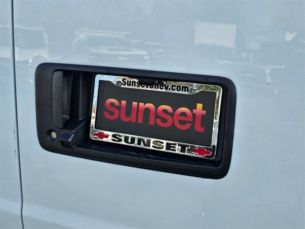 2025 Chevrolet Express Cargo 3500 WT