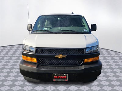 2025 Chevrolet Express Cargo 3500 WT