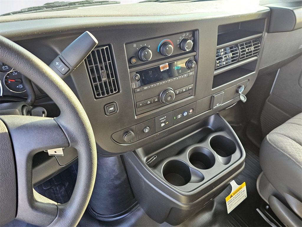 2025 Chevrolet Express Cargo 3500 WT