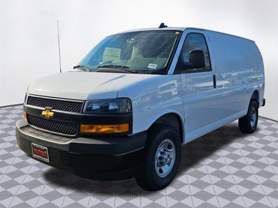 2025 Chevrolet Express Cargo 3500 WT