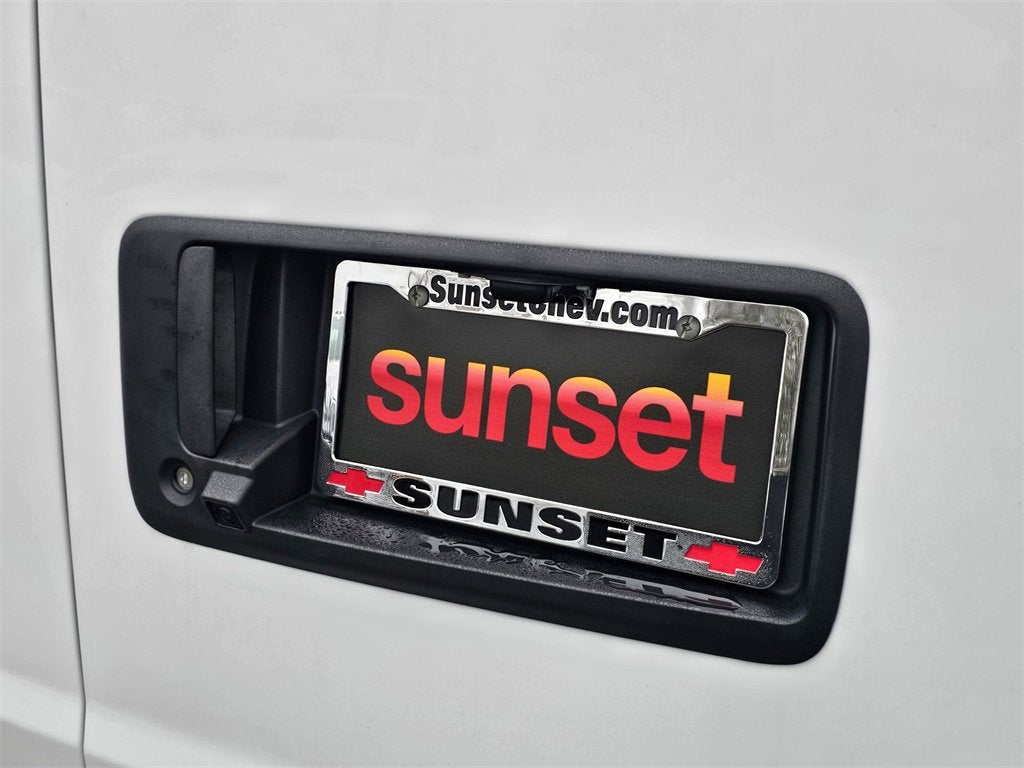 2025 Chevrolet Express Cargo 3500 WT