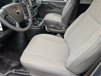 2025 Chevrolet Express Cargo 3500 WT
