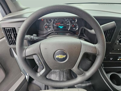 2025 Chevrolet Express Cargo 3500 WT