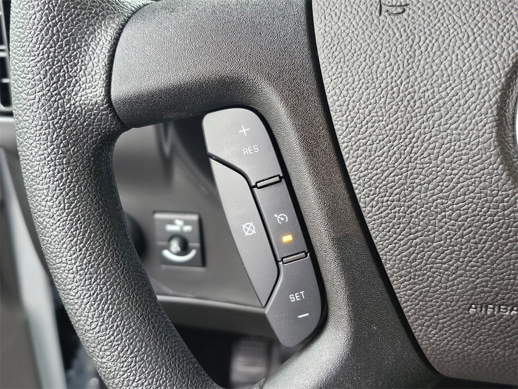 2025 Chevrolet Express Cargo 3500 WT