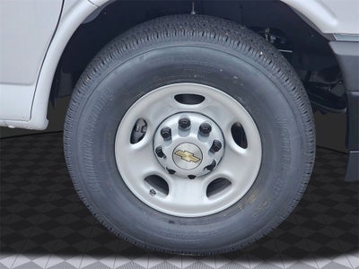 2025 Chevrolet Express Cargo 3500 WT