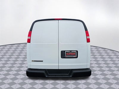 2025 Chevrolet Express Cargo 3500 WT