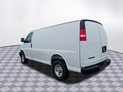 2025 Chevrolet Express Cargo 3500 WT