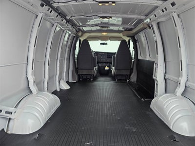 2025 Chevrolet Express Cargo 3500 WT