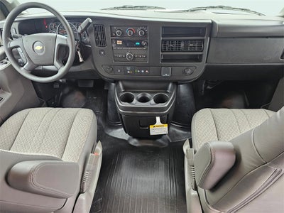 2025 Chevrolet Express Cargo 3500 WT