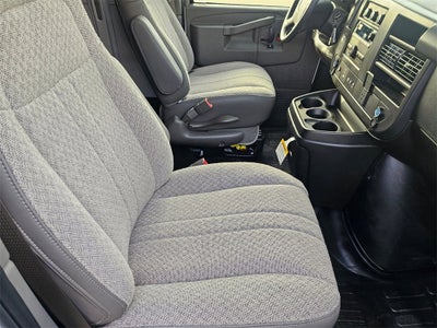 2025 Chevrolet Express Cargo 3500 WT