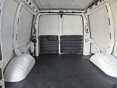 2025 Chevrolet Express Cargo 3500 WT