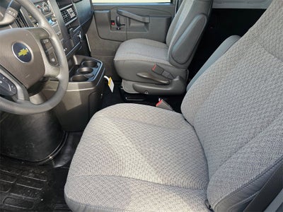 2025 Chevrolet Express Cargo 3500 WT