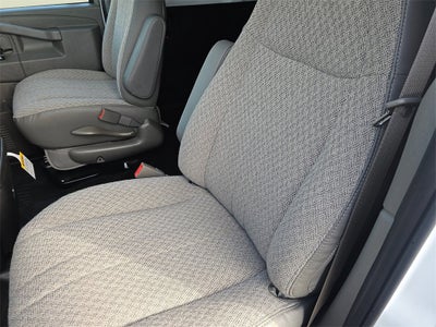 2025 Chevrolet Express Cargo 3500 WT