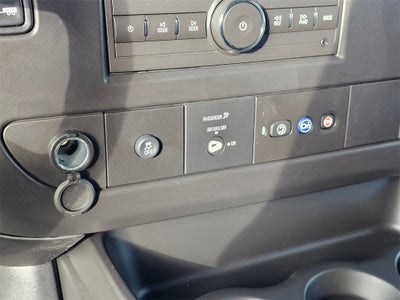 2025 Chevrolet Express Cargo 3500 WT