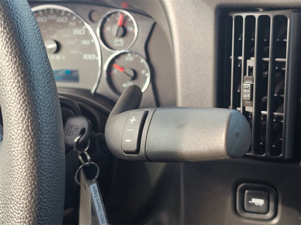 2025 Chevrolet Express Cargo 3500 WT