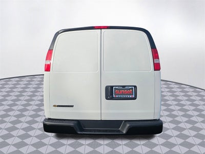 2025 Chevrolet Express Cargo 3500 WT