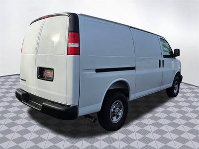 2025 Chevrolet Express Cargo 3500 WT