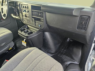 2025 Chevrolet Express Cargo 3500 WT