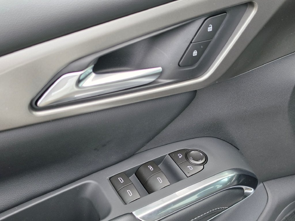 2027 Chevrolet Traverse LT - Photo 27