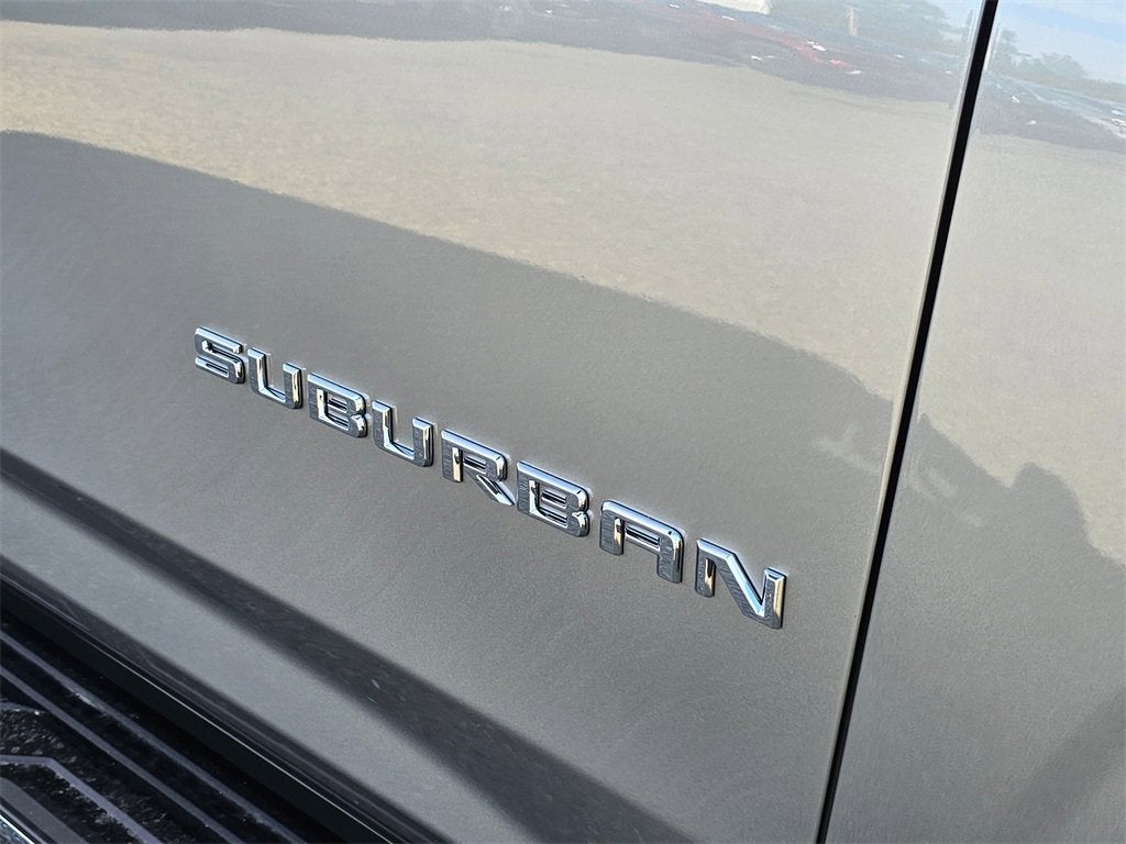 2025 Chevrolet Suburban LS