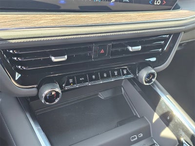 2025 Chevrolet Suburban LS