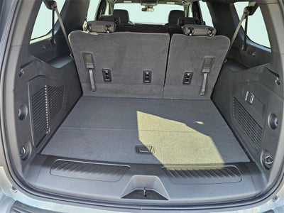 2025 Chevrolet Suburban LS