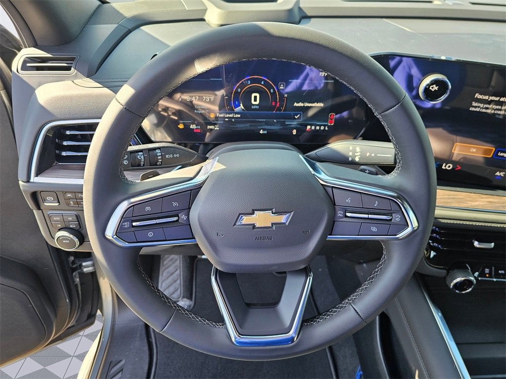 2025 Chevrolet Suburban LS