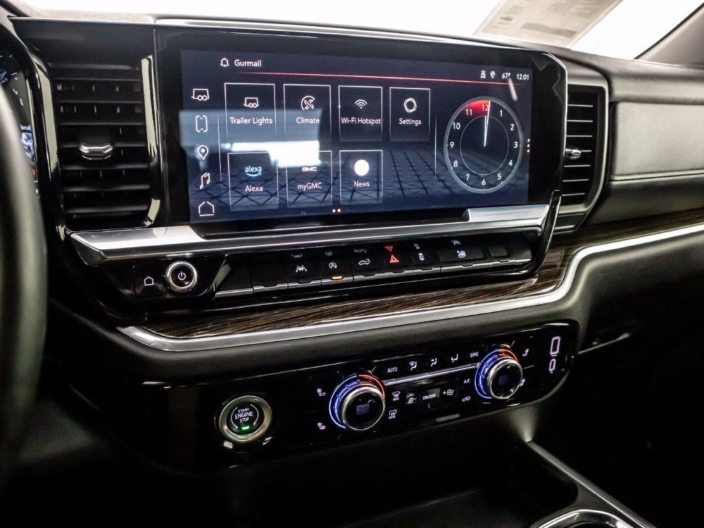 2024 GMC Sierra 1500 Elevation