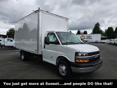 2024 Chevrolet Express Cutaway 4500 2WT
